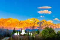 Misty Forest | Golden Dawn on Snow Peaks · Wild Luxury Secluded Mountain Lodge - Romantic
