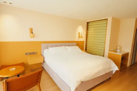 Qiuyetian Homestay Отели в г. Наньхуа