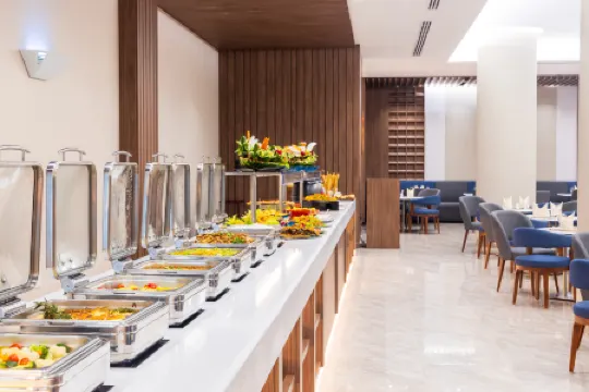 MD Hotel by Gewan Formerly Cassells Отели рядом с достопримечательностью «Мадинат Джумейра»