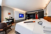 DO A LAND v Hotel Dehong Mangshi Airport Branch