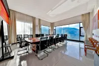 The Golden Time in Xiaba Hotels in Lüchun County