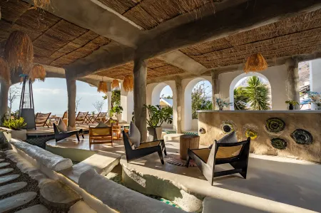 THE SKY IN THE DIST ANCE INN Отели рядом с достопримечательностью «Daoyibang Fishing Village»