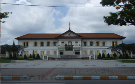 Baan Klang Vieng Отели рядом с достопримечательностью «Wat Ket Karam Museum»