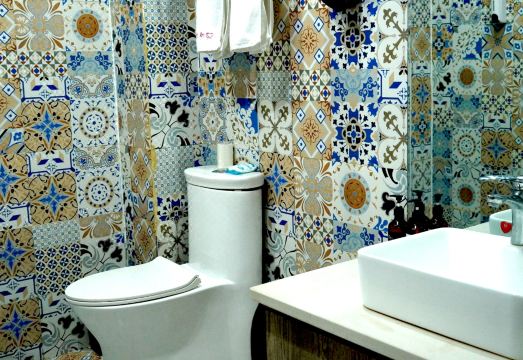 4. 치산 웨이아이 ..