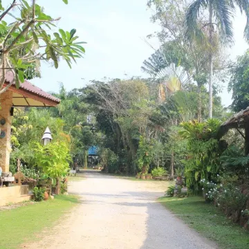 SUAN SANG CHAN RIVERSIDE RESORT