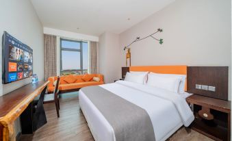 Huajian Xiaozhu Hotel (Xingtan Honghui City Branch