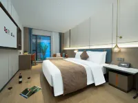Yizhi Hotel (Guangzhou  Shamian Island Huangsha metro Statian Branch) Hotels near Sha Mian