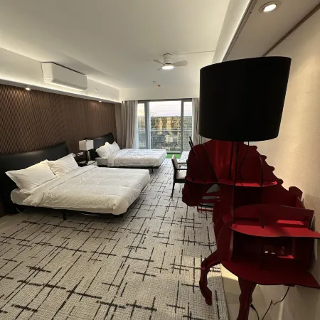 Luxury Penthouse hotel near City of Dreams Solaire Okada NAIA MOA- 1811