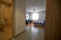EUWA AIRPORT APARTMENT