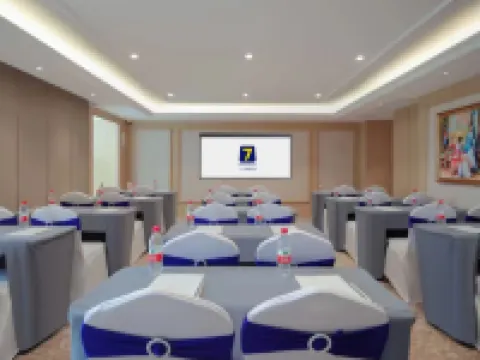 칠데이스 프리미엄 호텔 (린즈 보미) 보미 호텔