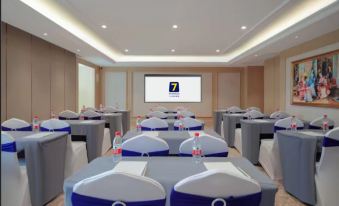 7 Days Premium Hotel (Linzhi Bome)