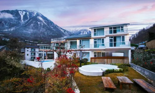 For you Hot Spring Villa View Homestay (Hailuogou Branch)