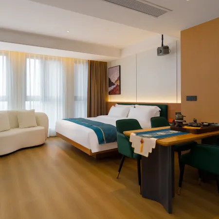 Xinyue Hotel - Near Jiangbei Airport (Baosheng Lake Metro)