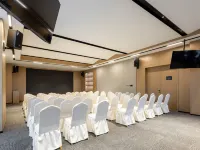 Yifeng Hotel Hotel di Deqing