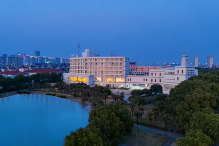 Shajiabang Resort Отели рядом с достопримечательностью «Xicheng Pavilion»