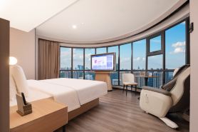 Homeinn Plus (Haikou Friendship Sunshine City Wanlv Park)