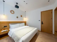 Yuehao Natural Courtyard View ins Beautiful Homestay (Wuyuan Baoyu Tower Branch) Hotels in Wuyuan