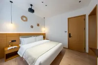 Yuehao Natural Courtyard View ins Beautiful Homestay (Wuyuan Baoyu Tower Branch)