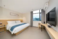 Rujia Huayi Hotel (Huizhou Zhongkai High-Tech Zone Lilin Town Health Center Lilin North Station) Hotels near Huizhou Lilin Passenger Transport Terminal