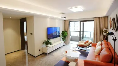 Peninsula Seaview Apartment (Wuchuan Dinglongwan Ocean Kingdom Branch) Hotels near Dinglong Bay Sea Corner