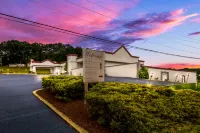 Red Roof Inn New Stanton Hotels in Hempfield Township