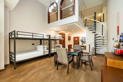 Yujing E-sports Hotel (Baota Mountain B ranch, Yan'an)