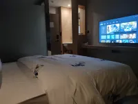 Luliang Totem Commercial Center Yueqingchun Boutique Hotel Hotels in Luliang County