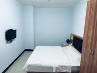 Hongtai Business Hotel Jiujiang (Yanshuiting Jiulong Plaza Branch)