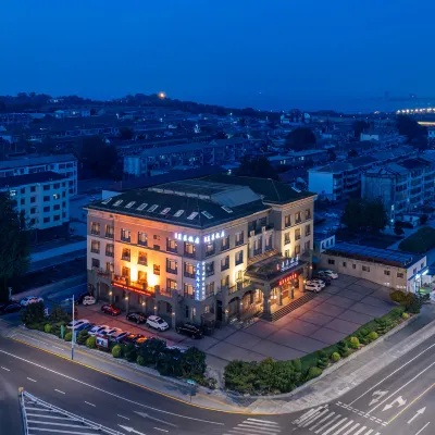 Penglai Hotel (Penglai Pavilion Scenic Area Pengchangke Port Branch) Hotels near Penglai Polar Ocean World