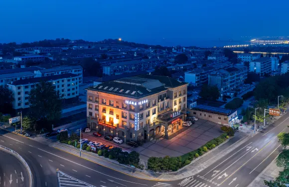 蓬萊飯店（蓬萊閣景區蓬長客港店）