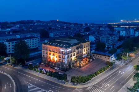 Penglai Hotel (Penglai Pavilion Scenic Area Pengchangke Port Branch) Отели рядом с достопримечательностью «Haishi Park»