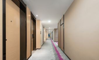 Lavande Hotels (Xianning Tonghui Square)