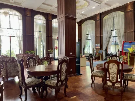 Lcs Hotel & Apartment