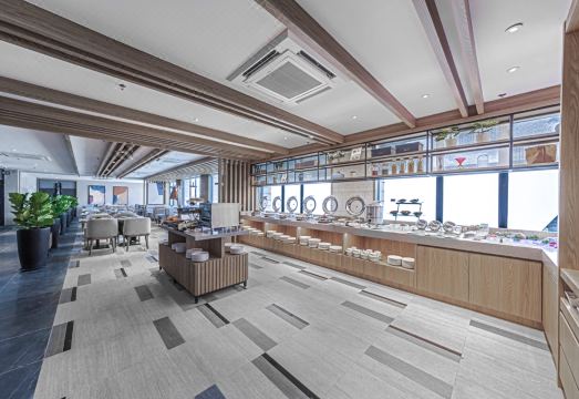 4. 파이브 호텔 조..