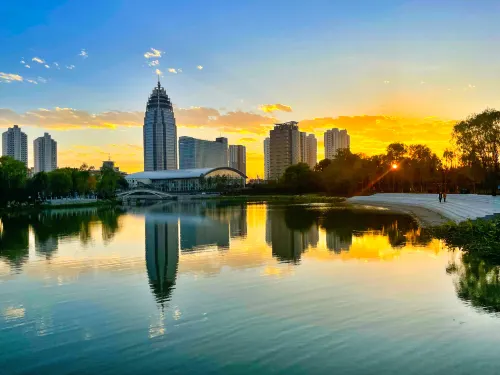 Huasheng Jiangquancheng Hotel