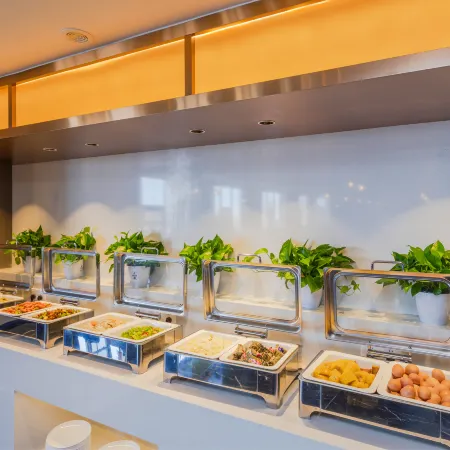 GRACEFUL · Xuancheng Hotel (Linyi Taisheng Plaza Wanda Plaza Branch)