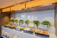 GRACEFUL · Xuancheng Hotel (Linyi Taisheng Plaza Wanda Plaza Branch)