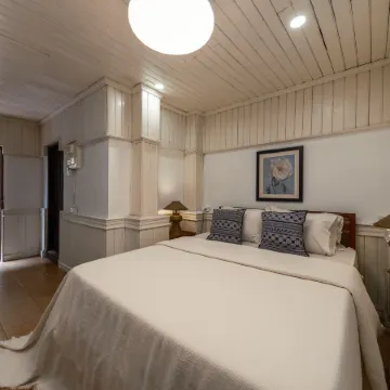 Xieng Thong Retreat Hotel (Luang Prabang Old Town - Central Sisavangvong Road Branch) Отели рядом с достопримечательностью «Ват Сенсоухарам»