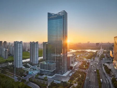 Courtyard by Marriott Nantong Отели рядом с достопримечательностью «Nantong Confucious Temple»