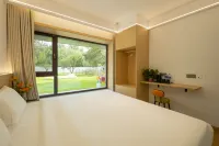 Floral Hotel·Chatian Yashan Hotel Yixing Yaohu Town Branch Hotels near Yunhu Scenic Area
