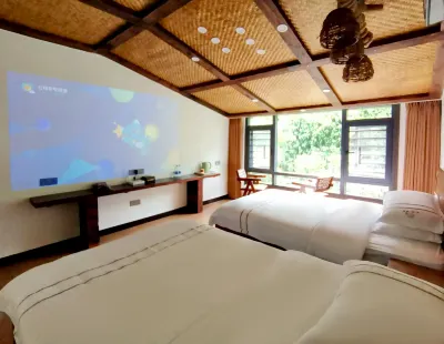 Chadongbianchengxiangyunkezhan Hotels near Cuicui Island