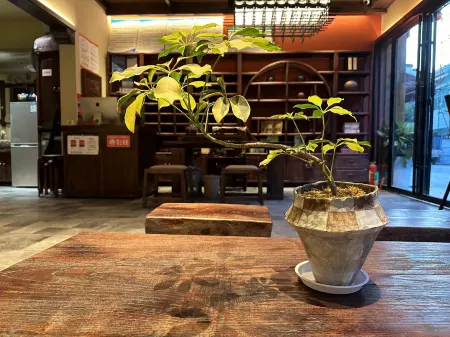 Yezhou Homestay Отели рядом с достопримечательностью «Biancheng Chadong Scenic Area»