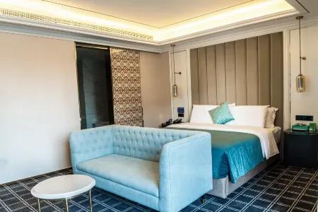 Airport Hotel Classic Park Отели рядом с достопримечательностью «Сансад Бхаван»