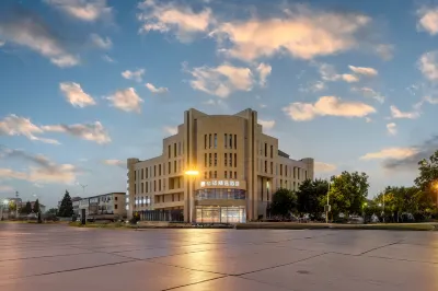Huayi selection Hotel (Tianjin Renmin West Road store) Отели в г. Тяньцзинь