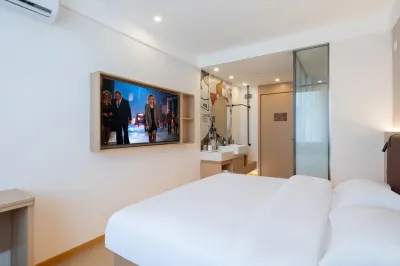 ClouSon Hotel（Beijing Chaoyang High-speed Railway+ShiFoYing Subway Station） Các khách sạn ở Quận Yansha kinh doanh