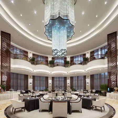Sunshine Hotel Bazhong