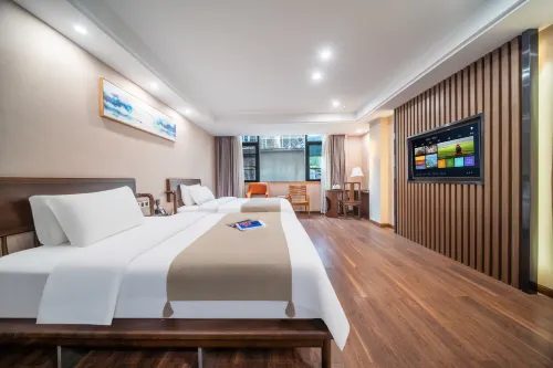 Weixin Yuejin City Hotel