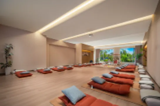 忽嵐間·悅飯店（滇池大觀公園店）