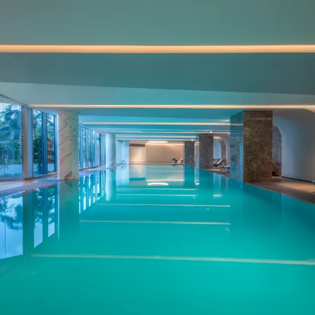 HUALUXE Hotels and Resorts BEIHAI SILVER BEACH RESORT