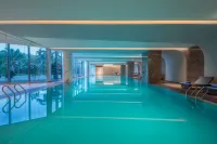 HUALUXE Hotels and Resorts BEIHAI SILVER BEACH RESORT - 5 tähden
